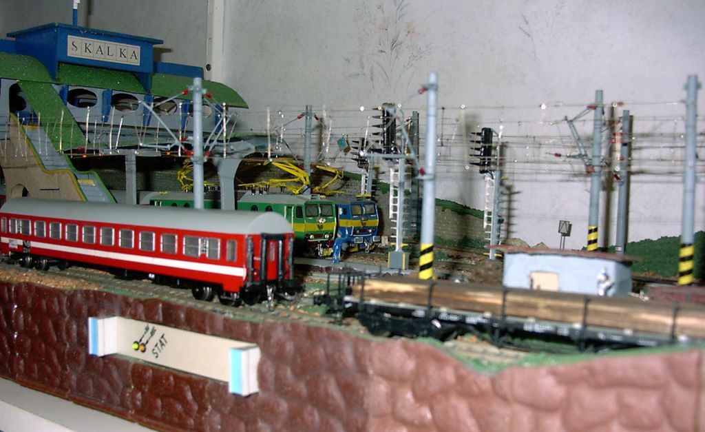 1002x604 pixels (129K)