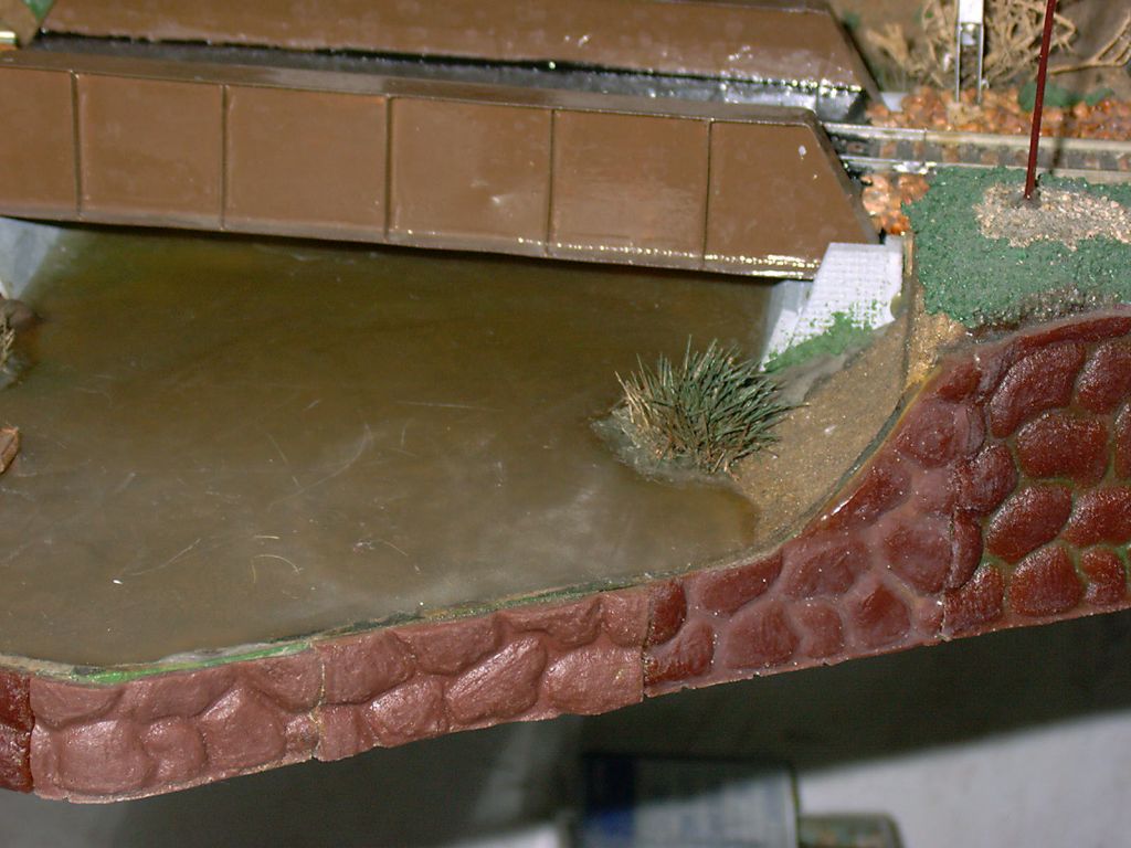 1002x745 pixels (129K)